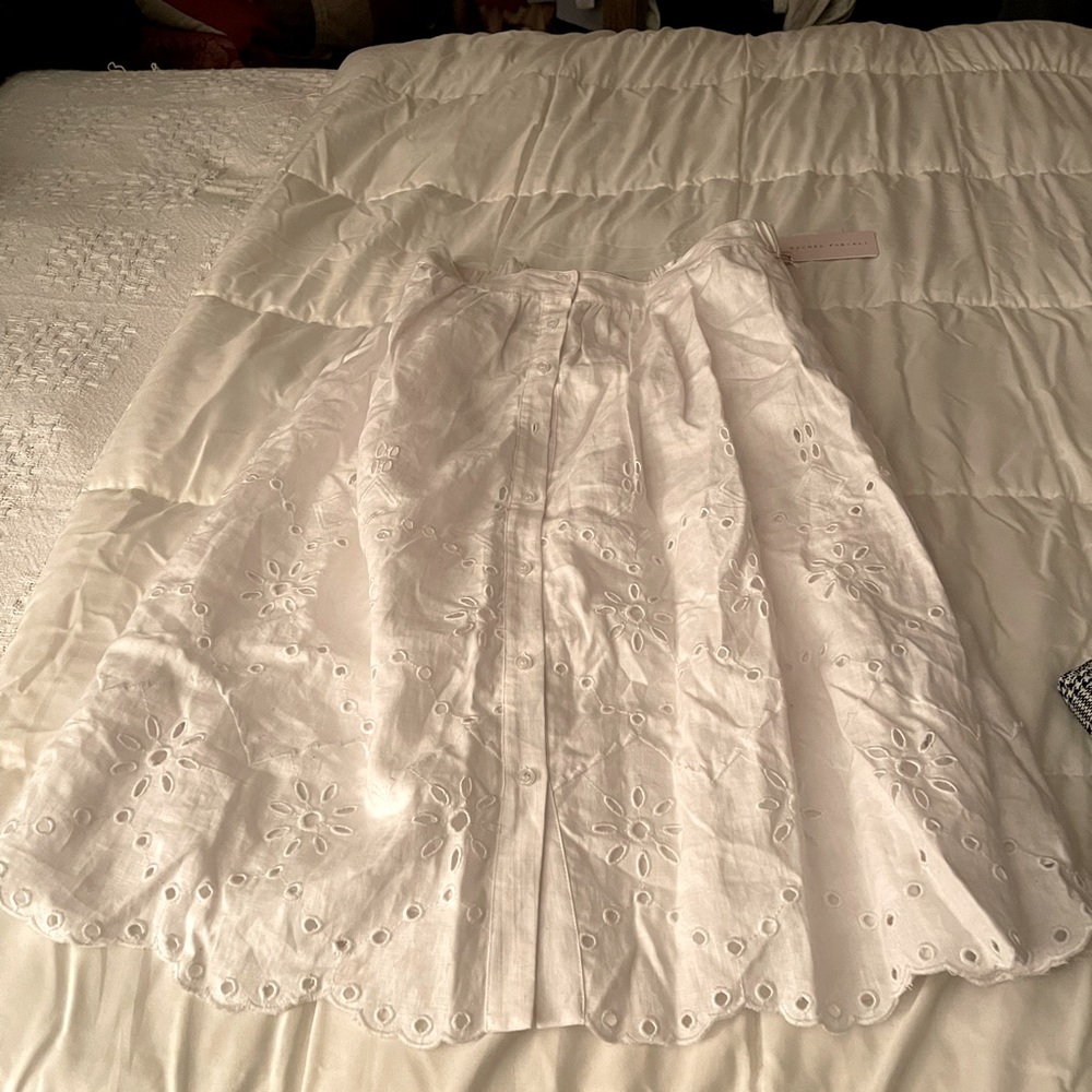 White new Skirt
